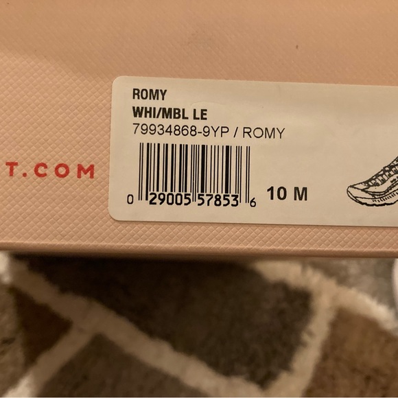 Easy Spirit / Brand New ROMY / Women’s Running Shoes / Classic White 10M / 🌸🌸 - Picture 5 of 6